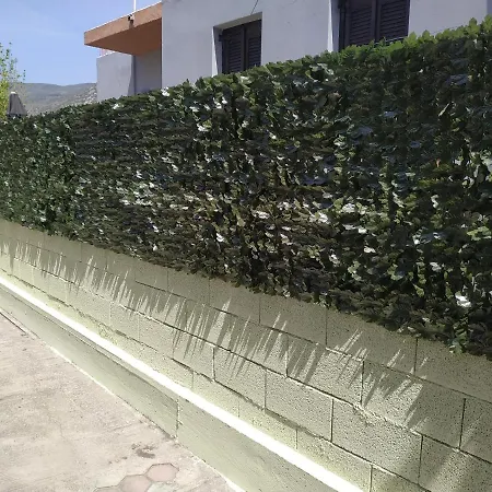 Linda's House Agria